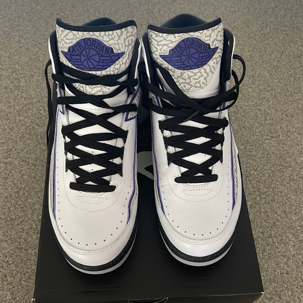 Air Jordan Retro 2 Concord
